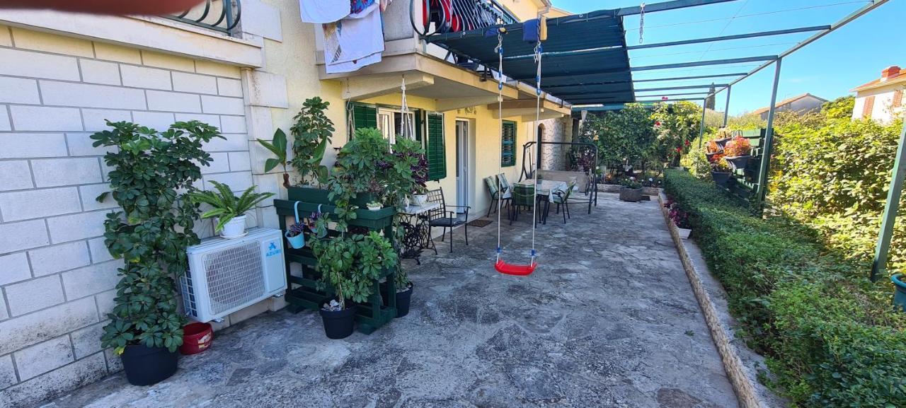 Apartmani Fani Supetar Exteriér fotografie